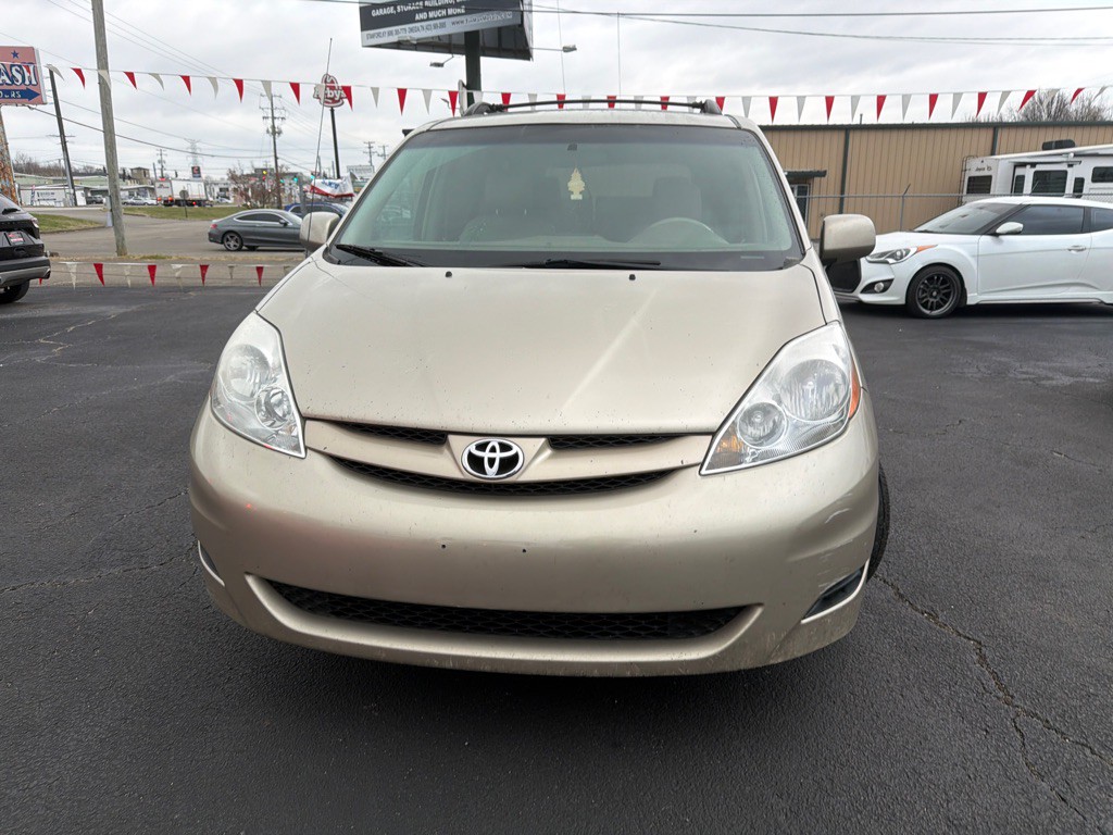 2008 Toyota Sienna Image 7