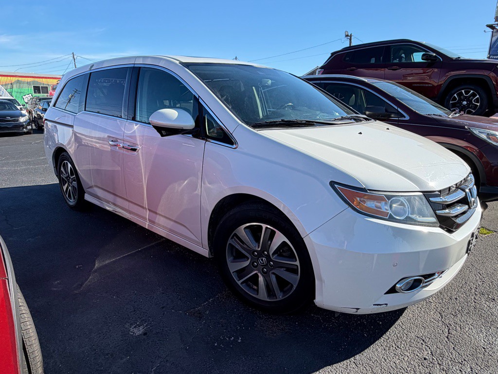 2015 Honda Odyssey Image 2