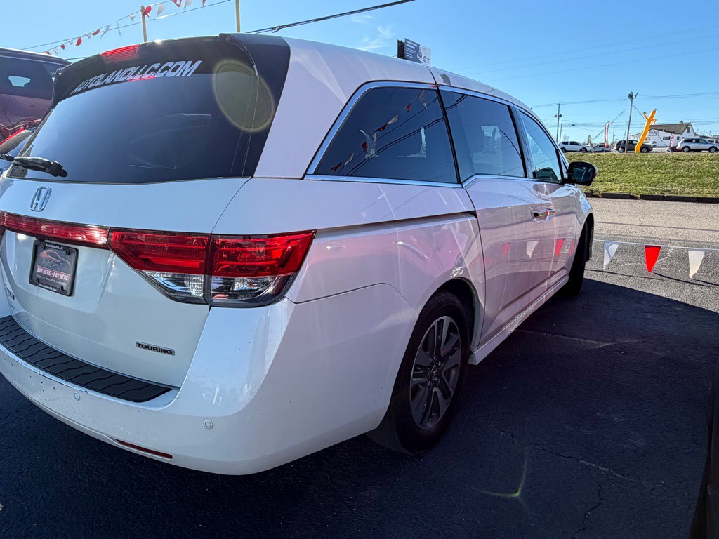 2015 Honda Odyssey Image 3