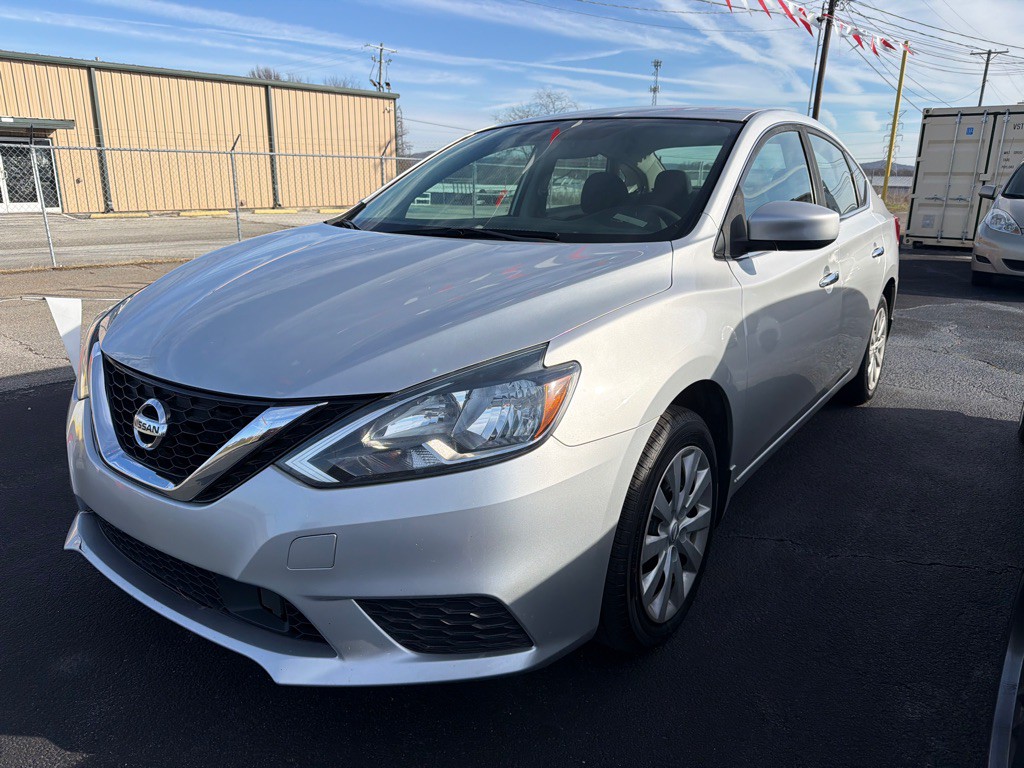 2019 Nissan Sentra Image 1