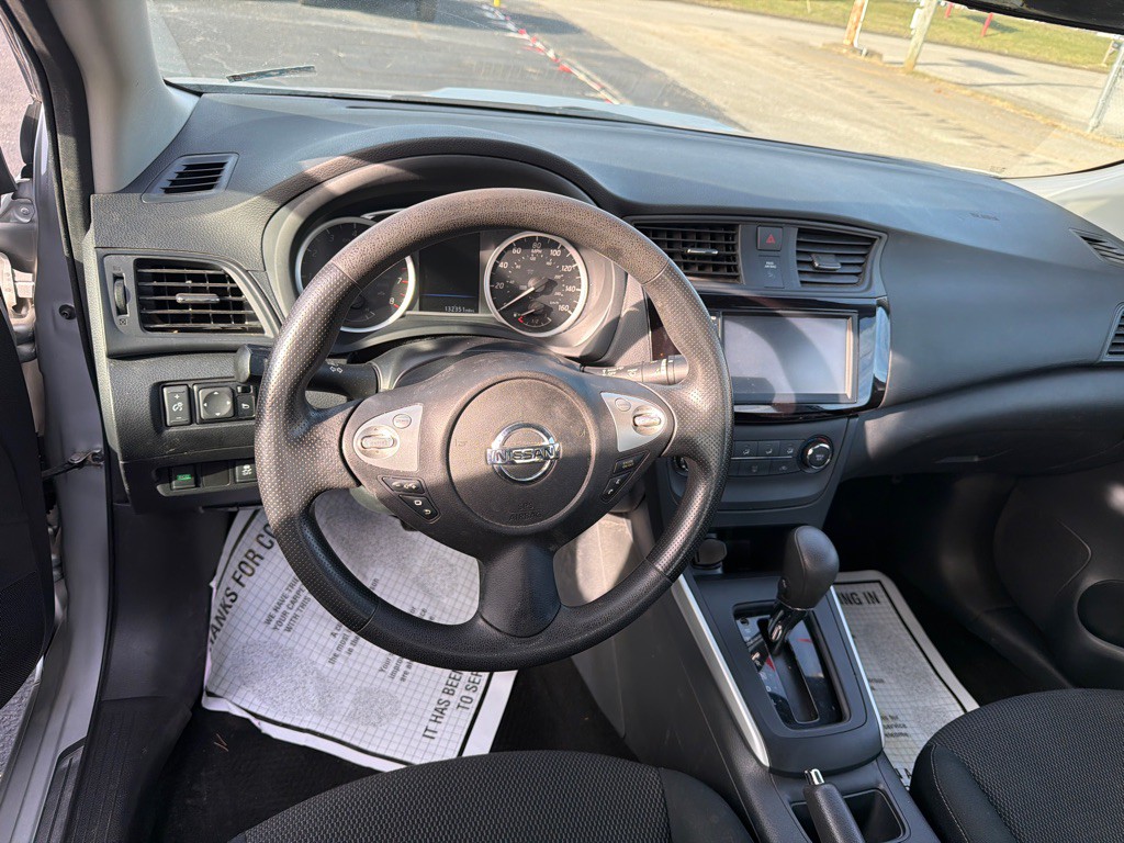 2019 Nissan Sentra Image 9