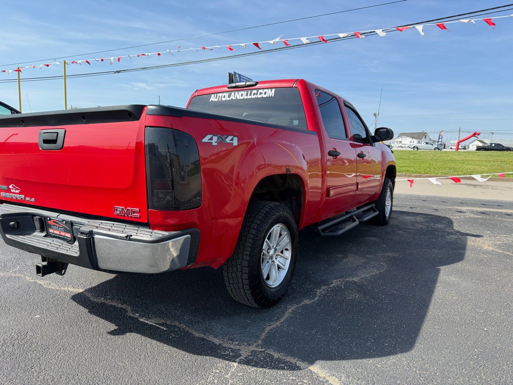 2011 GMC Sierra Image 3