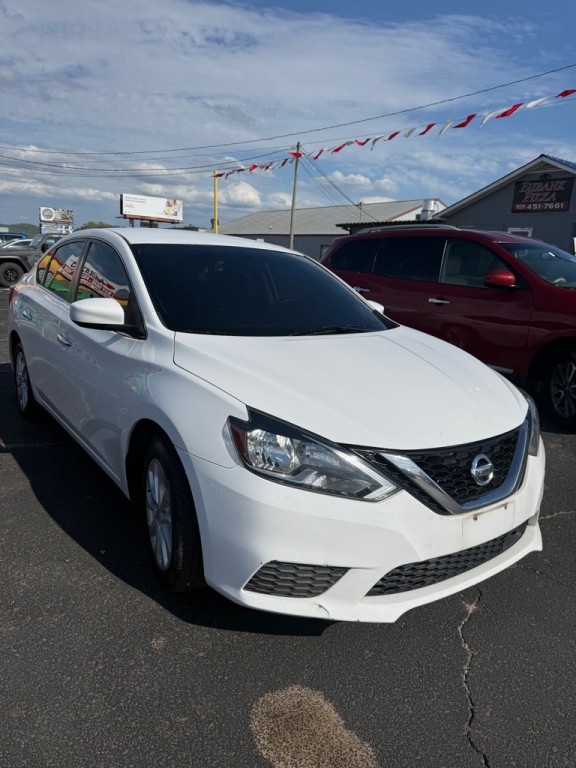 2019 Nissan Sentra Image 2
