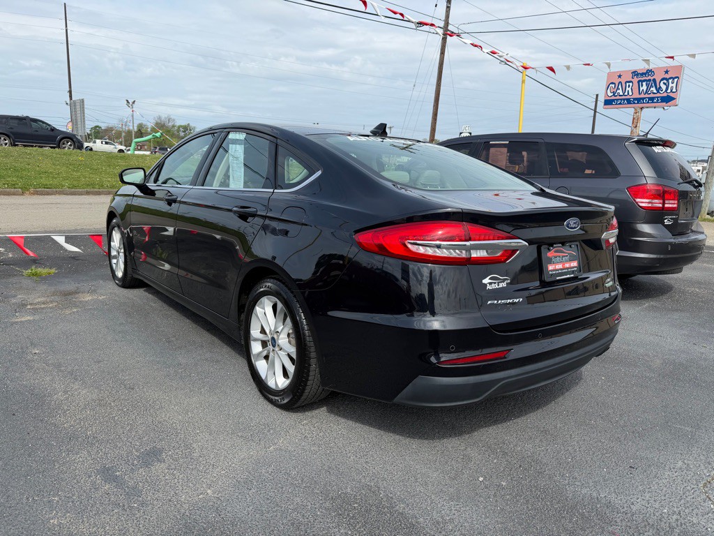 2019 Ford Fusion Image 4