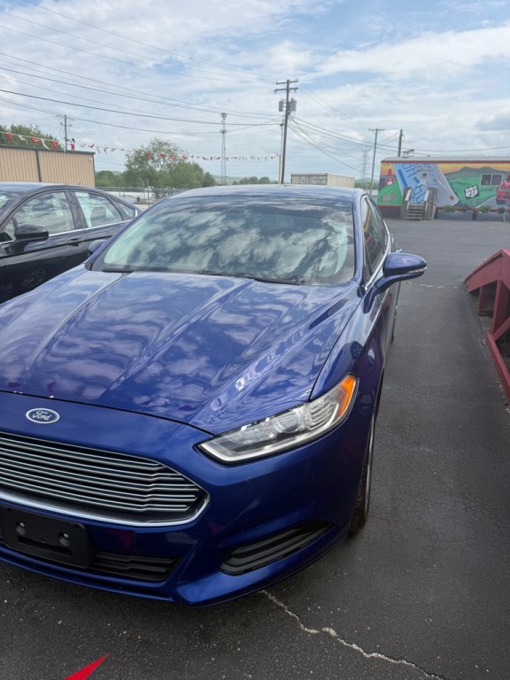 2013 Ford Fusion Image 1