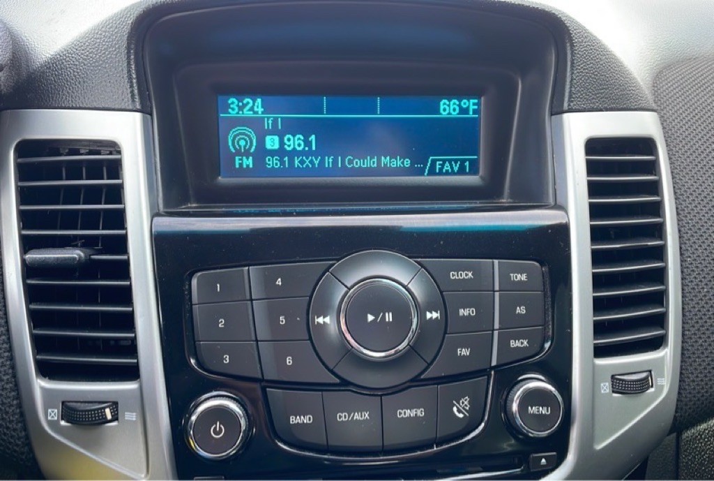 2012 Chevrolet Cruze Image 13