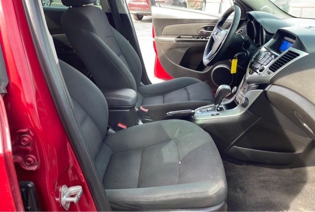 2012 Chevrolet Cruze Image 19