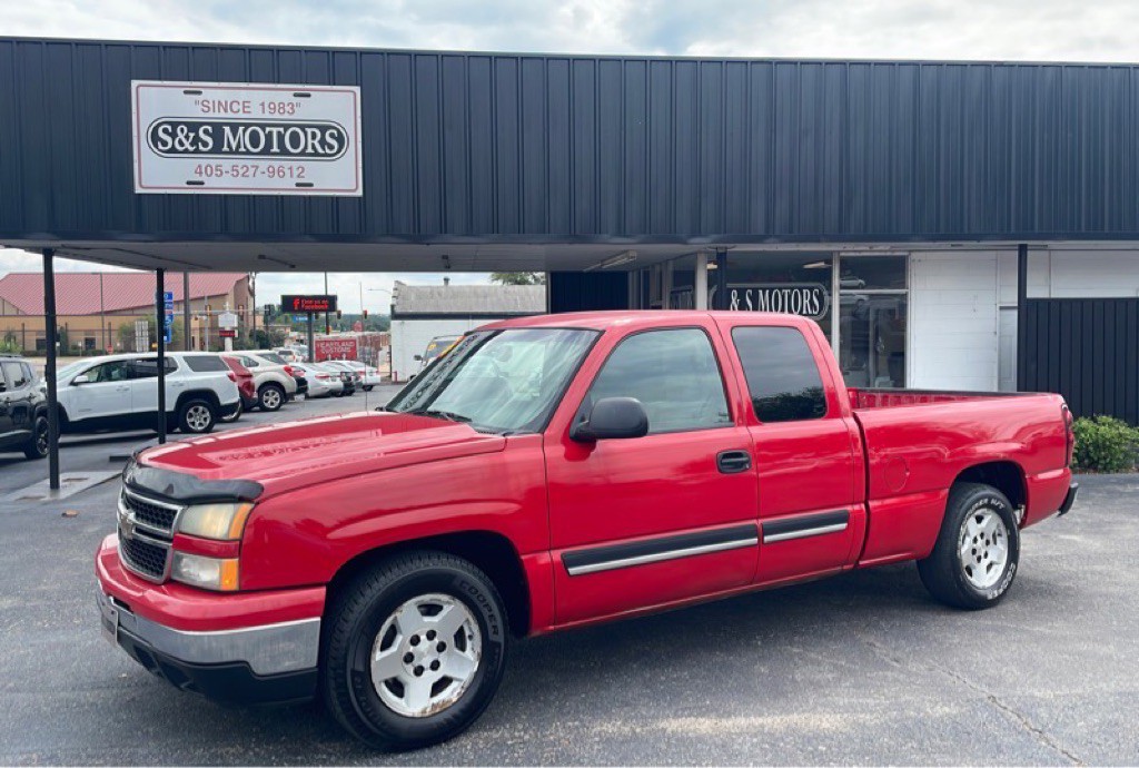 2006 Chevrolet Silverado 1500 Image 1