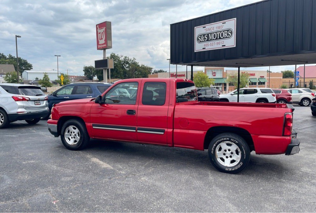 2006 Chevrolet Silverado 1500 Image 3