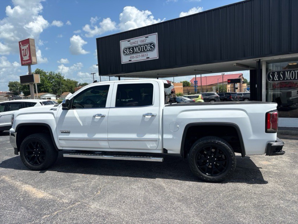 2018 GMC Sierra Image 3