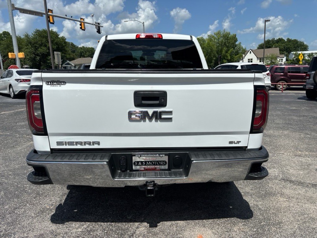2018 GMC Sierra Image 4