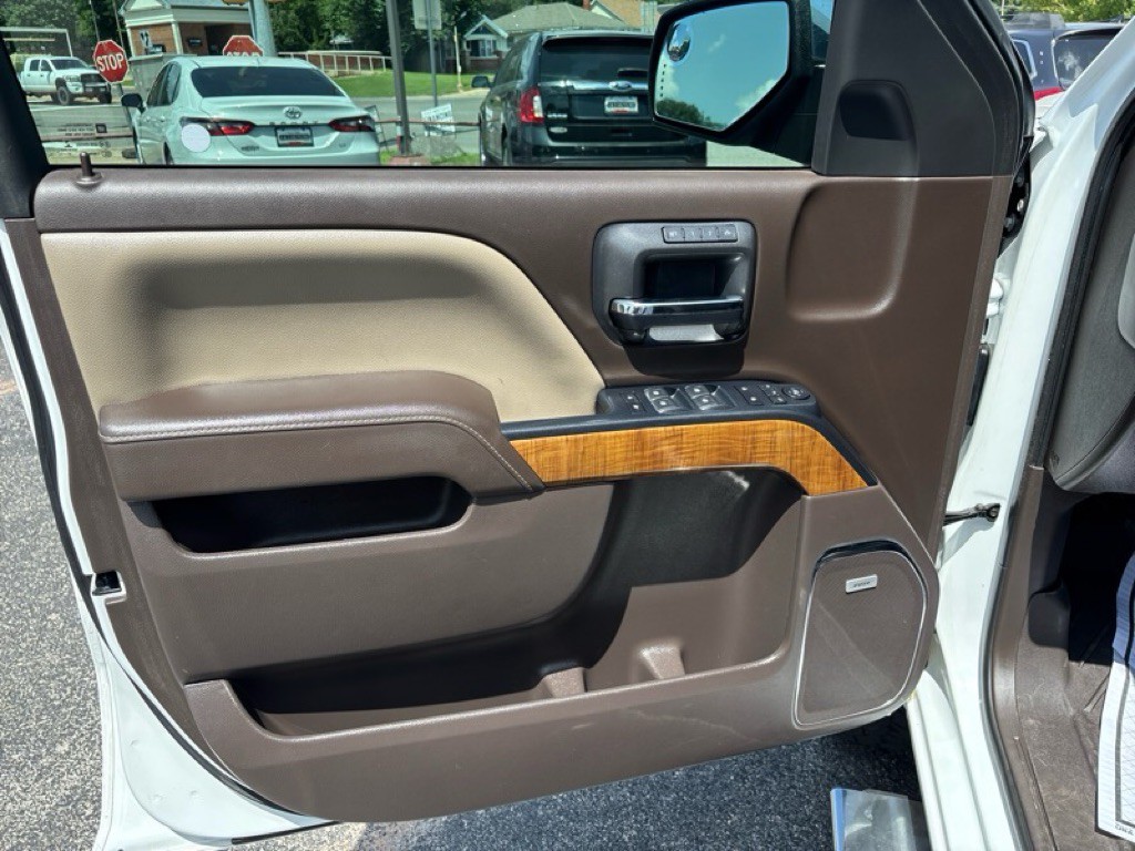 2018 GMC Sierra Image 16