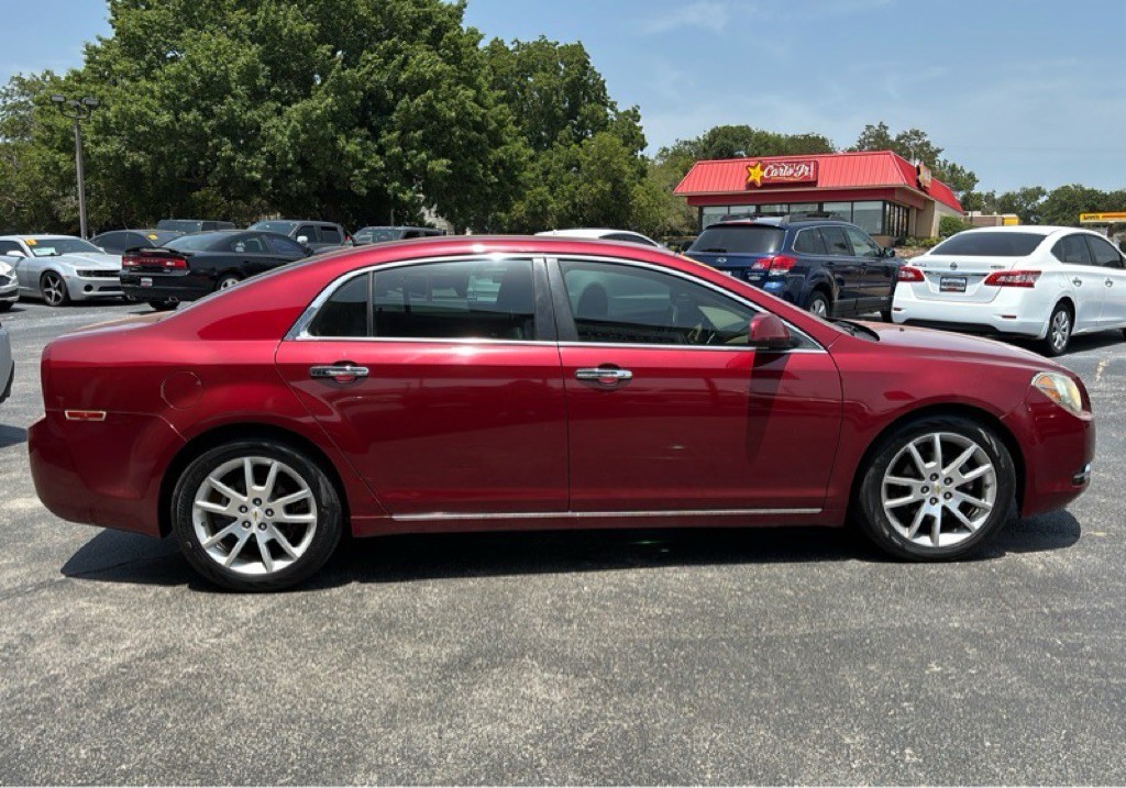 2010 Chevrolet Malibu Image 6