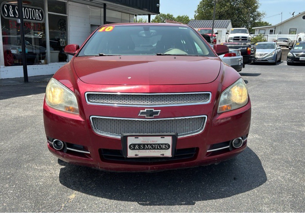 2010 Chevrolet Malibu Image 8