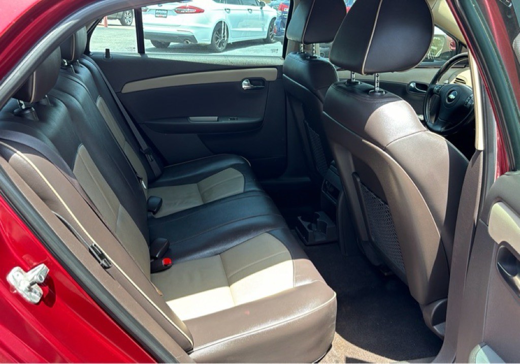 2010 Chevrolet Malibu Image 19