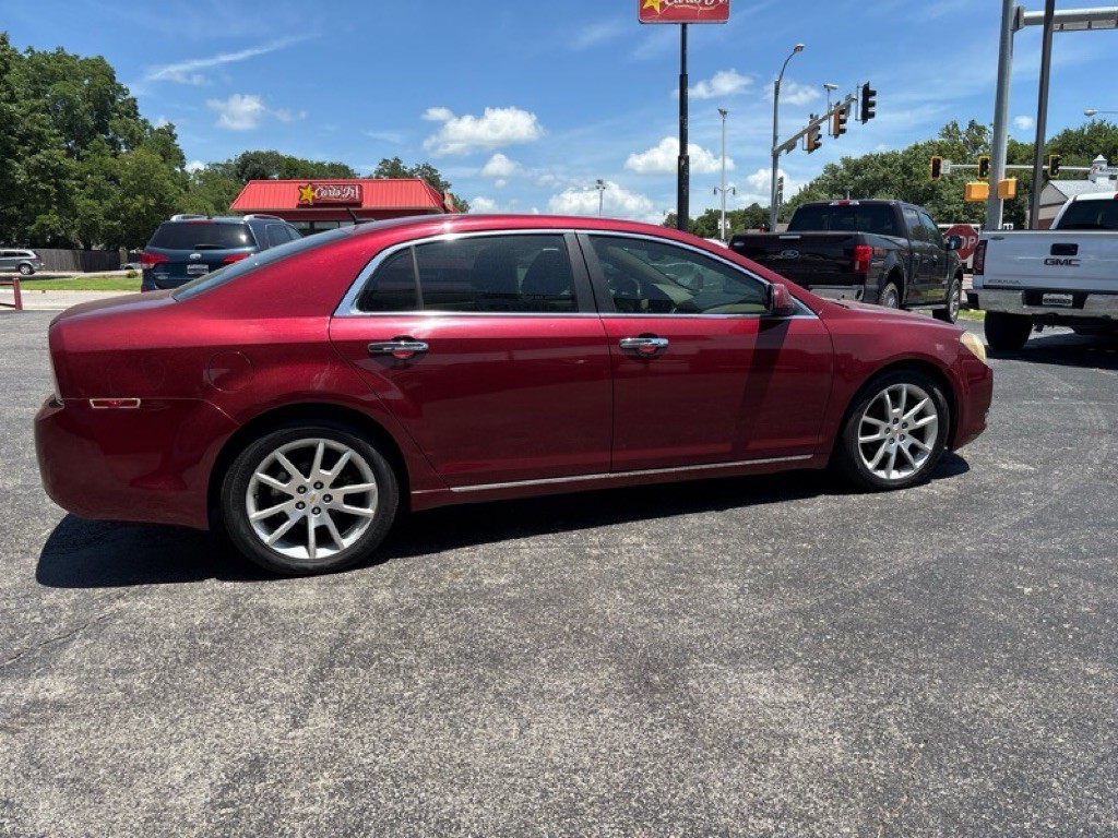 2010 Chevrolet Malibu Image 27
