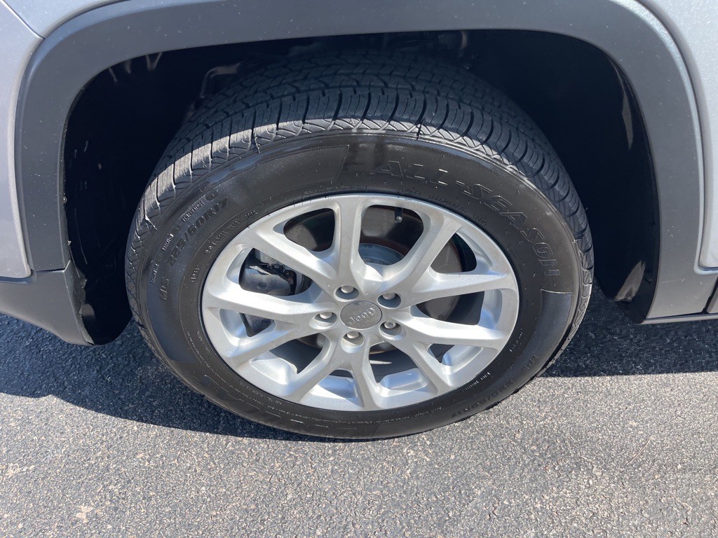 2014 Jeep Cherokee Image 9