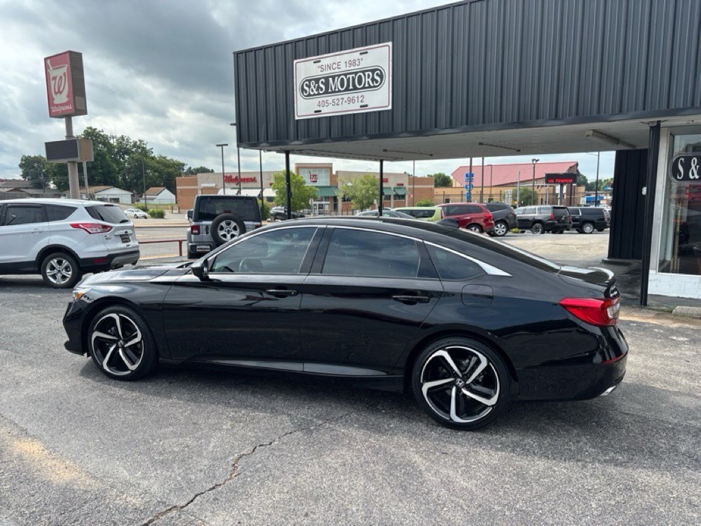 2022 Honda Accord Image 3