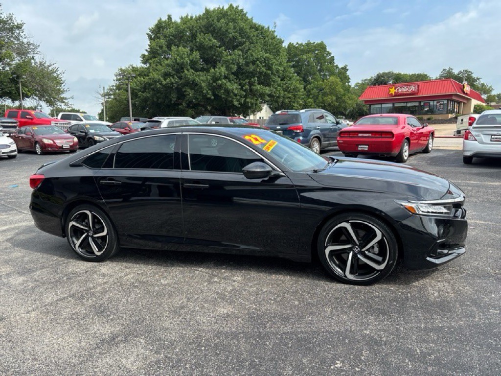 2022 Honda Accord Image 7