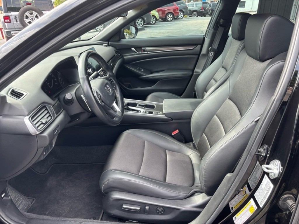 2022 Honda Accord Image 9