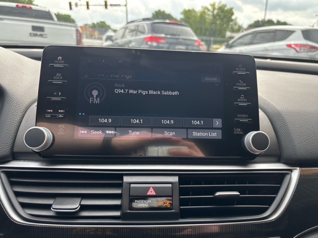 2022 Honda Accord Image 15