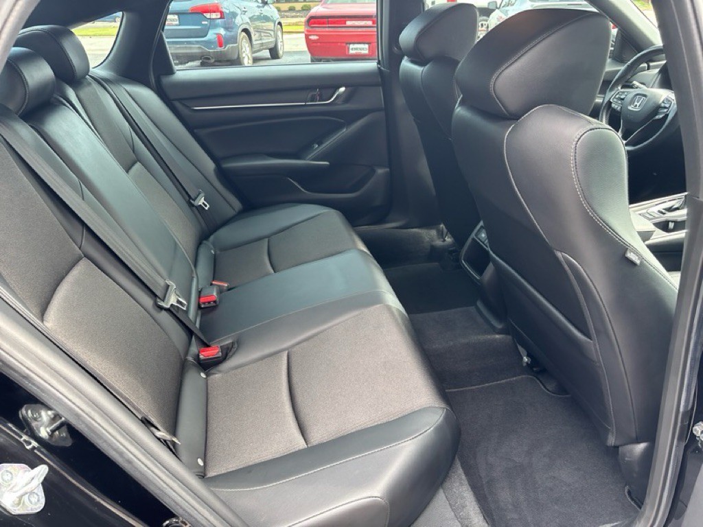 2022 Honda Accord Image 21