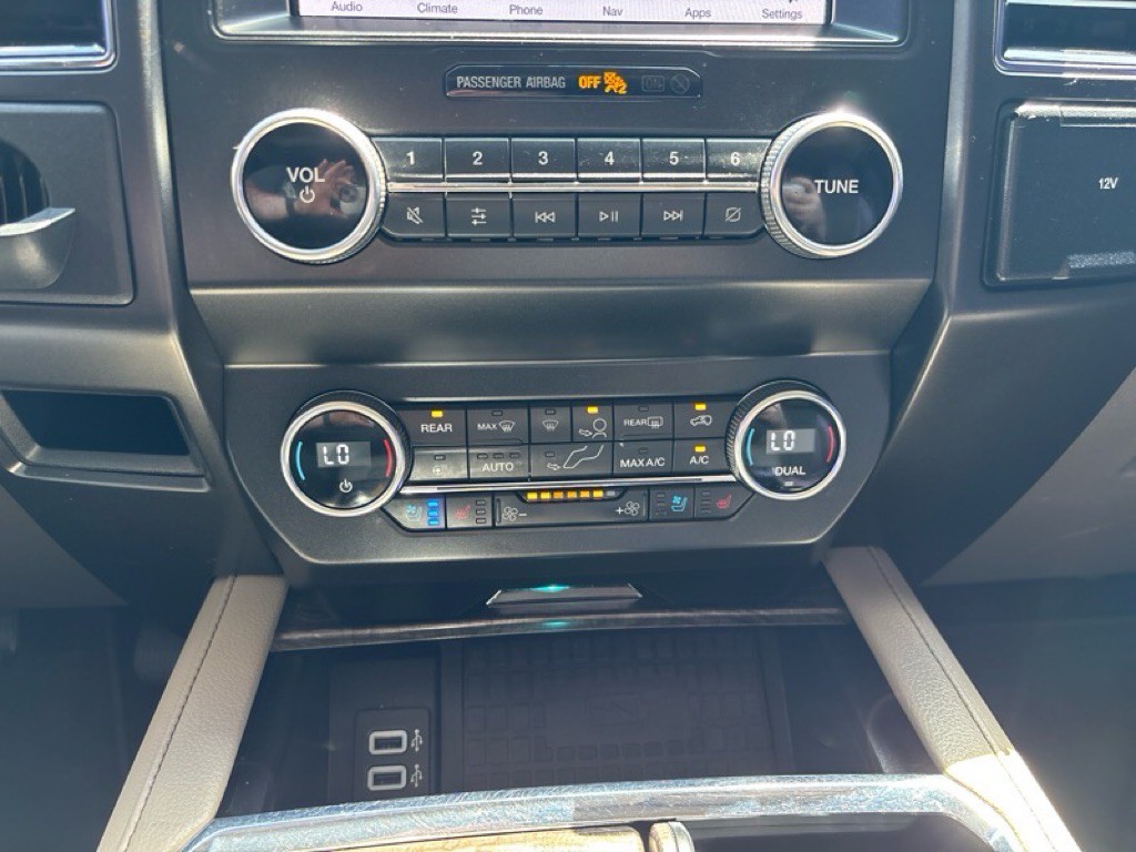 2019 Ford Expedition Image 16