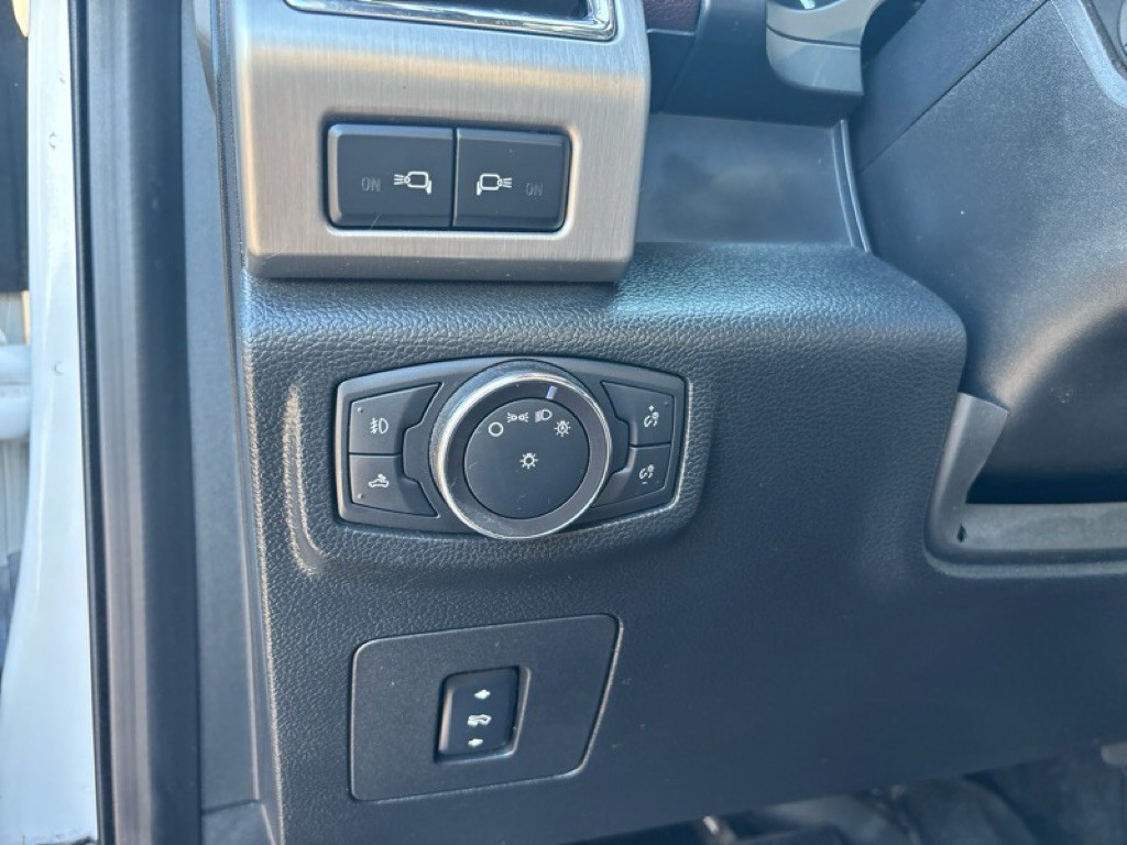 2016 Ford F-150 Image 11