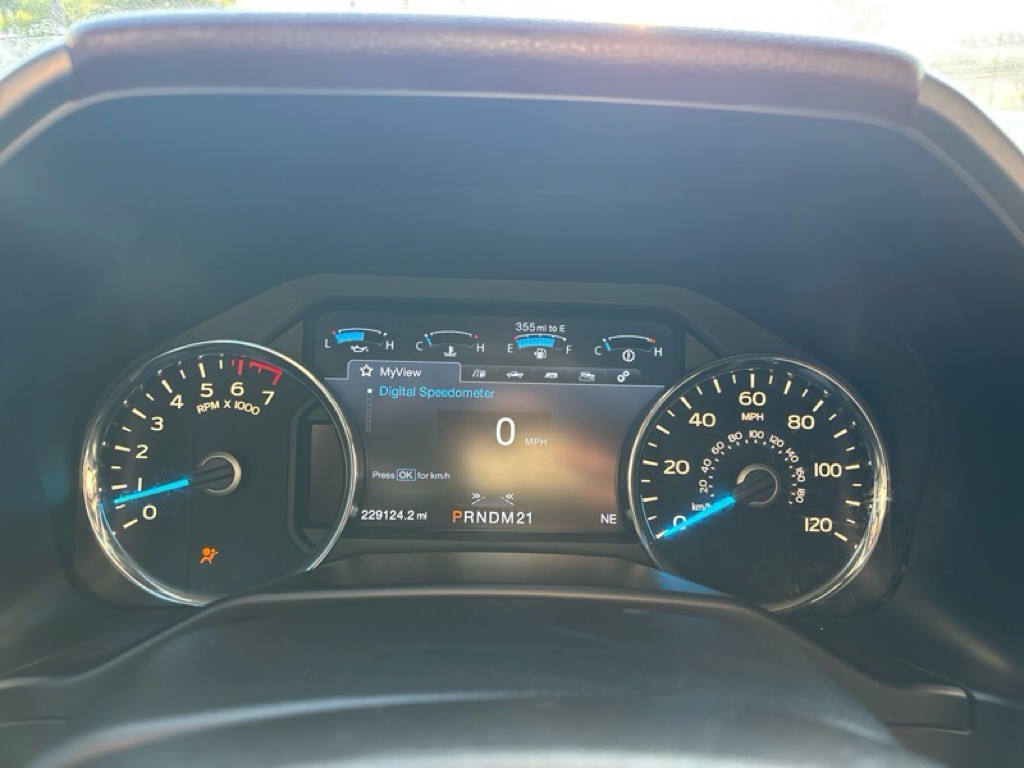 2016 Ford F-150 Image 12