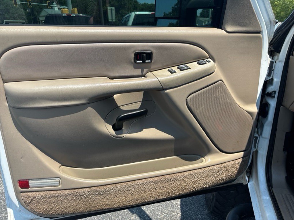 2002 Chevrolet Silverado 1500 Image 13