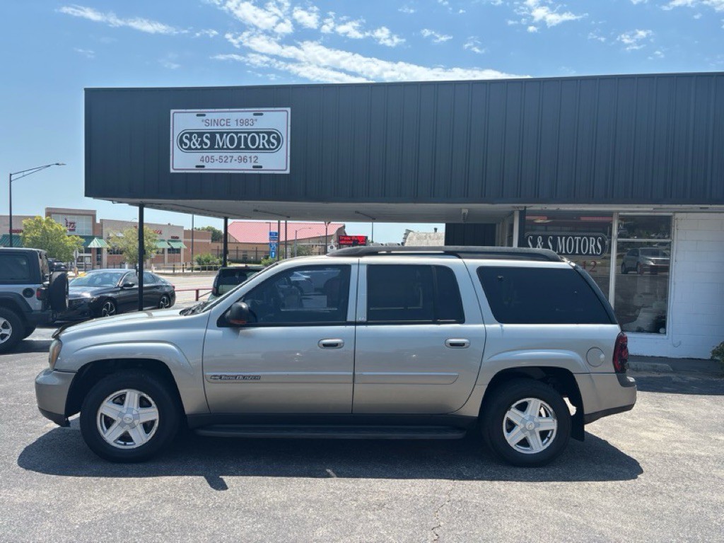 2003 Chevrolet Trailblazer Image 2