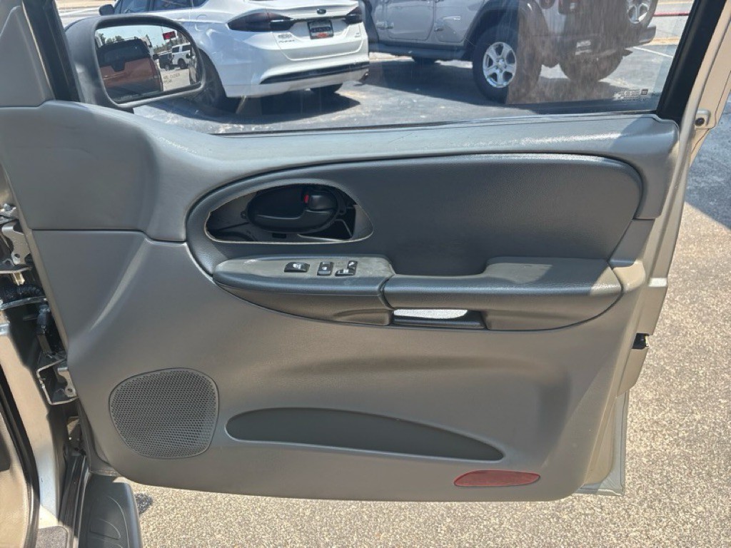 2003 Chevrolet Trailblazer Image 23