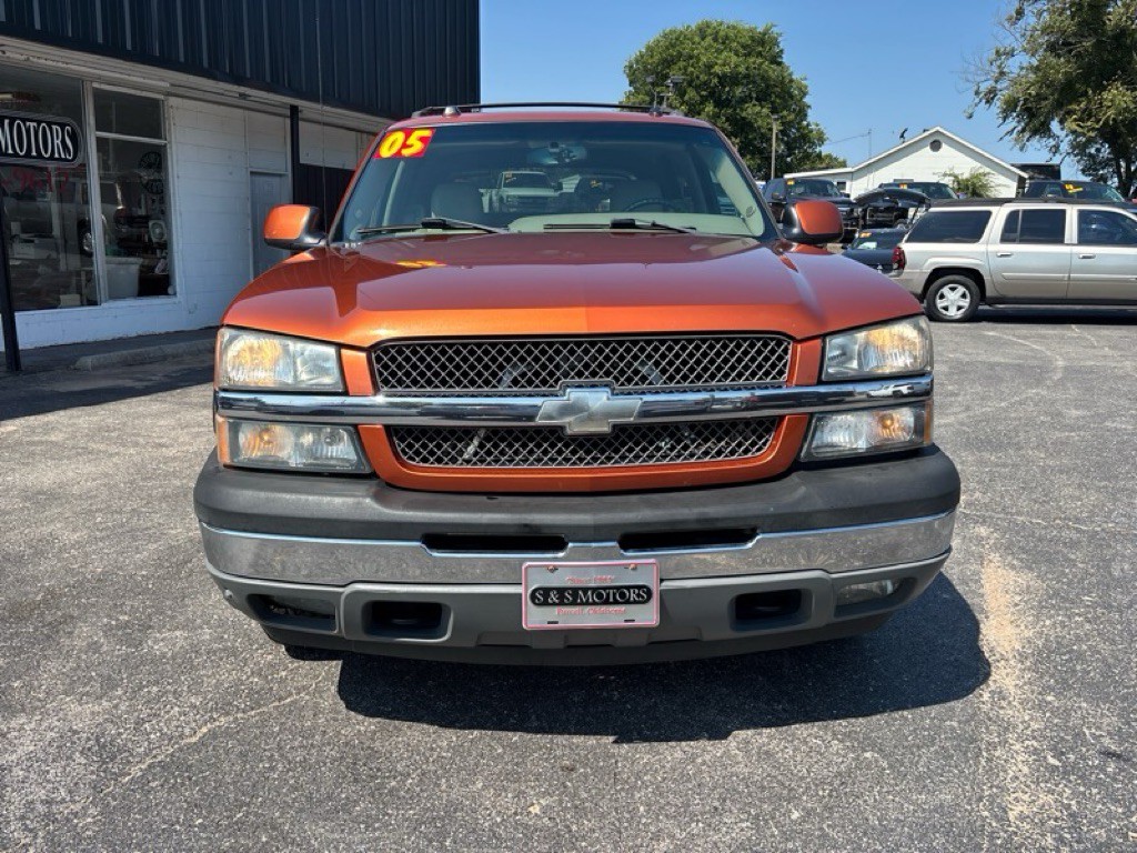 2005 Chevrolet Avalanche Image 8
