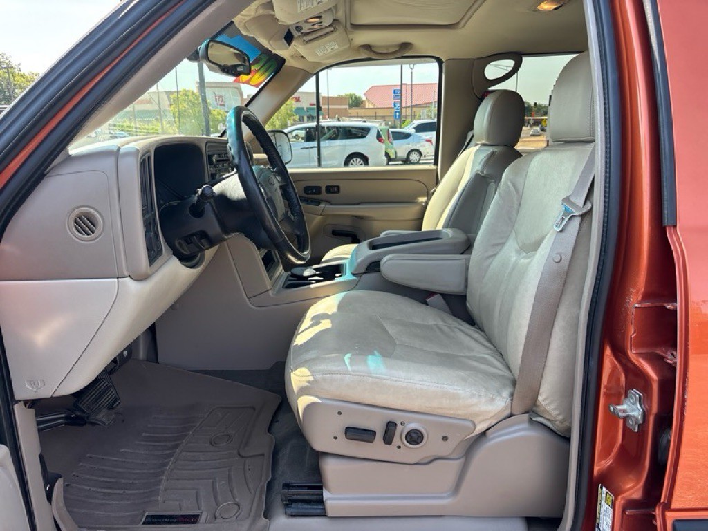 2005 Chevrolet Avalanche Image 9