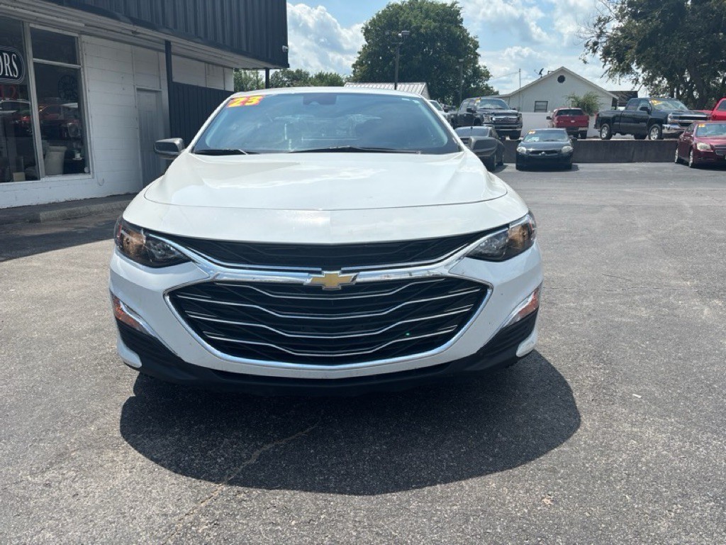 2023 Chevrolet Malibu Image 8