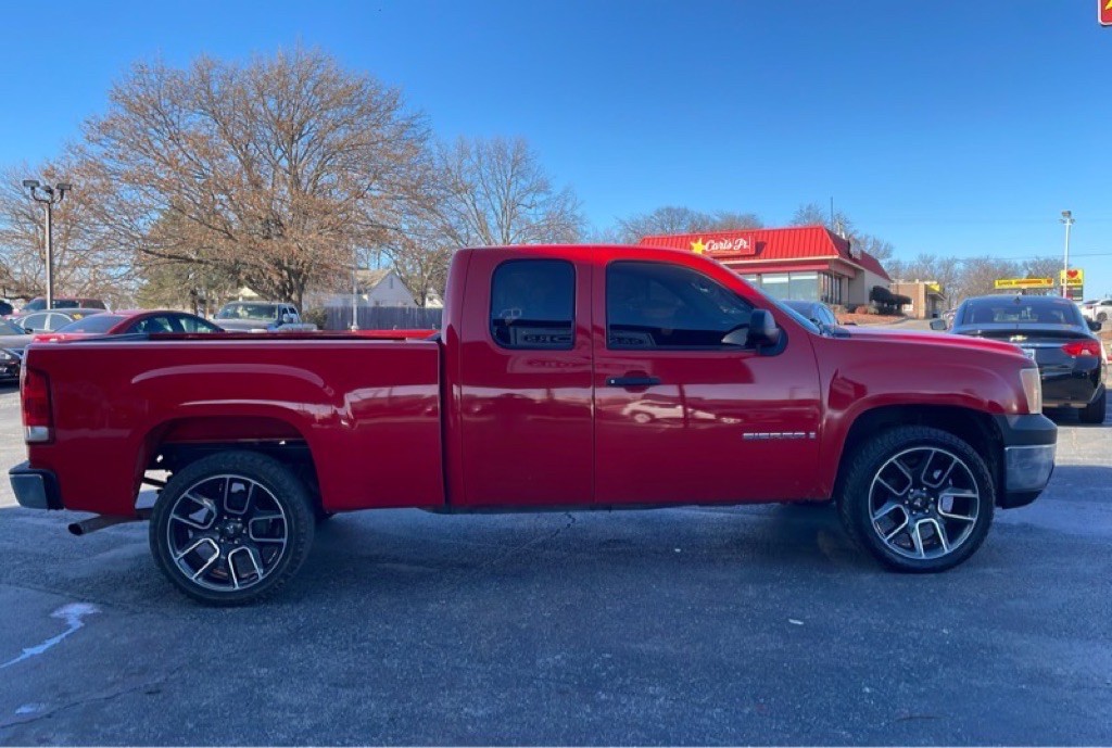 2008 GMC Sierra Image 4