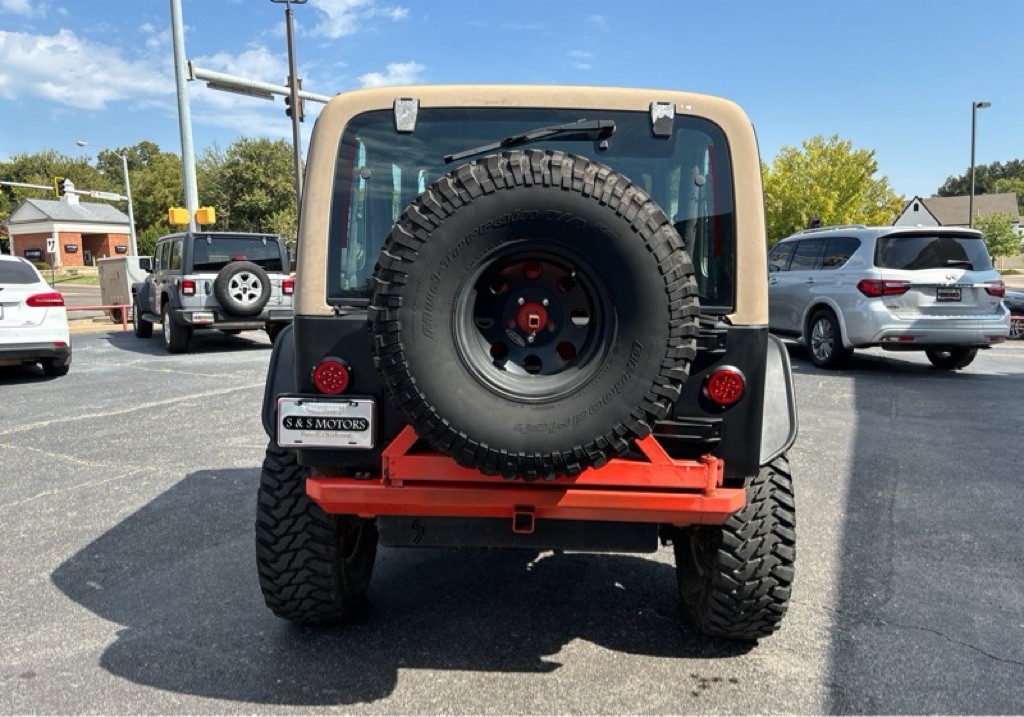 2000 Jeep Wrangler Image 4