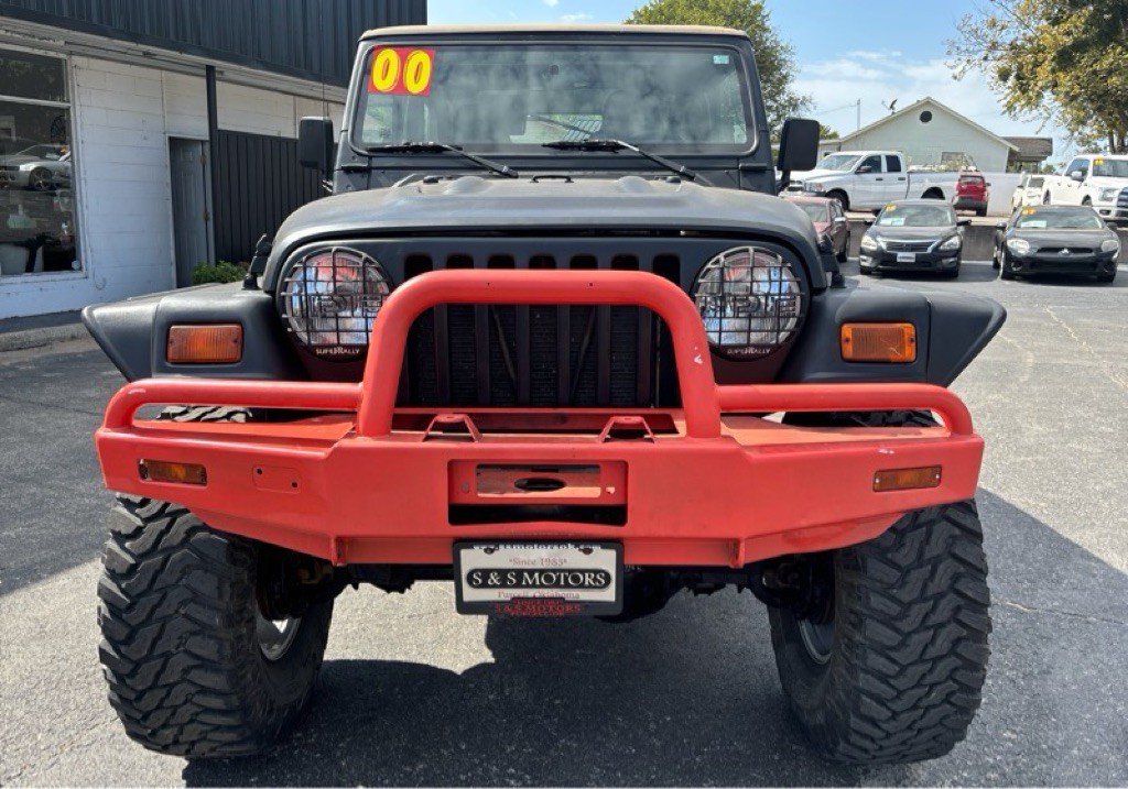 2000 Jeep Wrangler Image 8