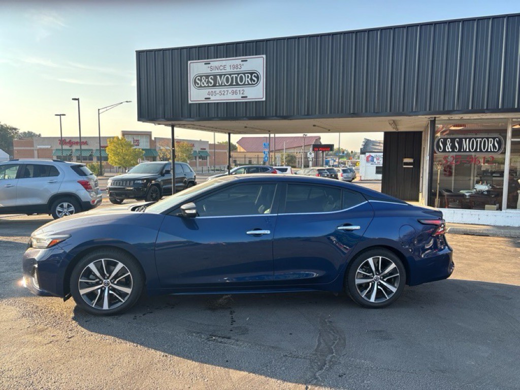 2020 Nissan Maxima Image 2