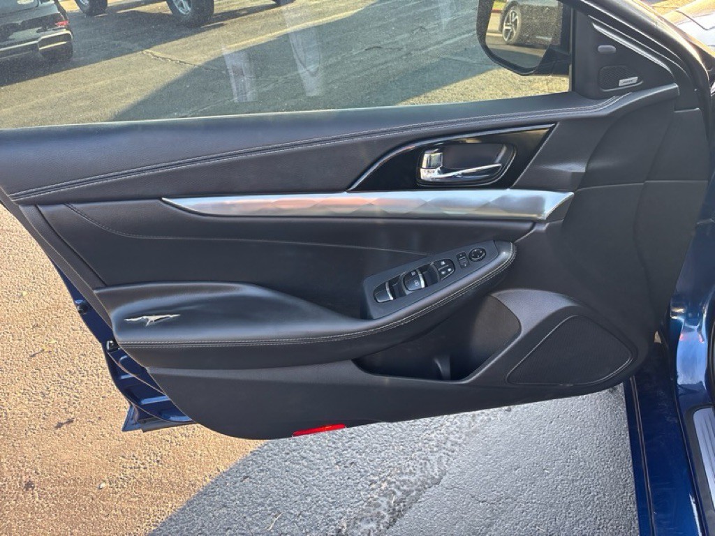 2020 Nissan Maxima Image 19