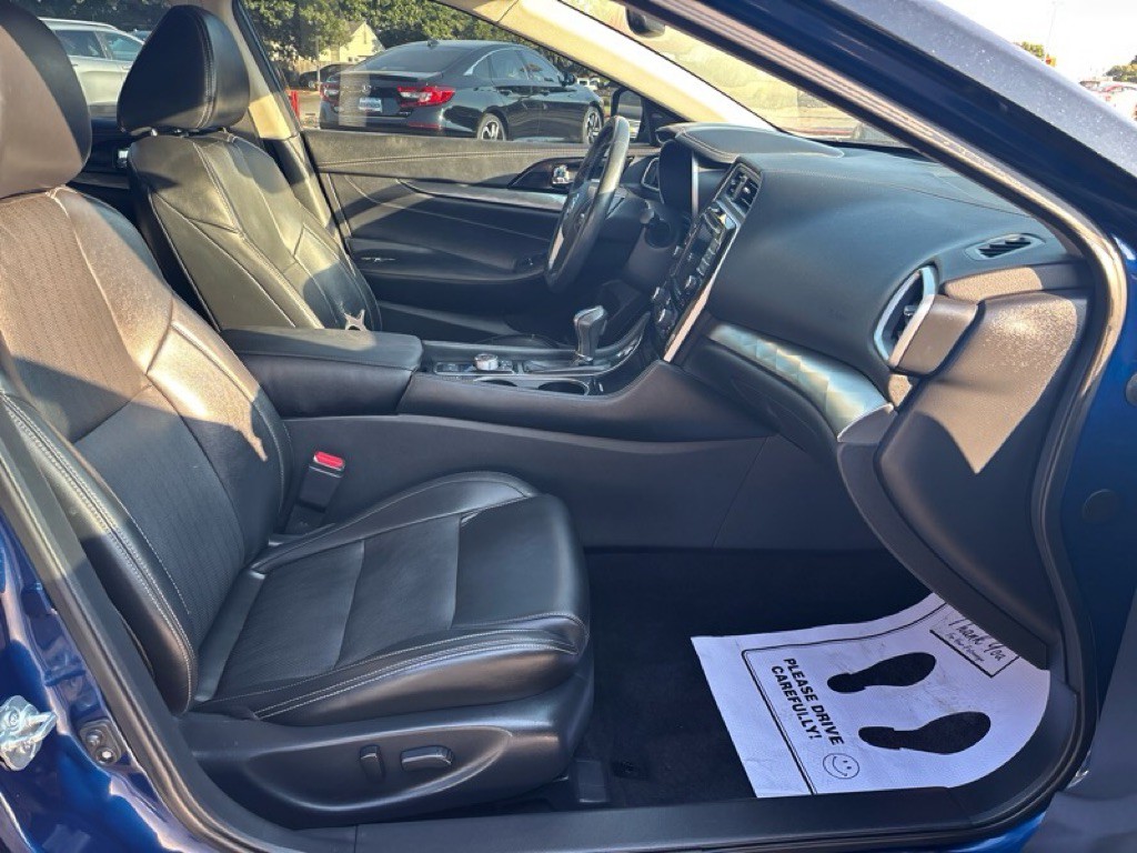 2020 Nissan Maxima Image 24