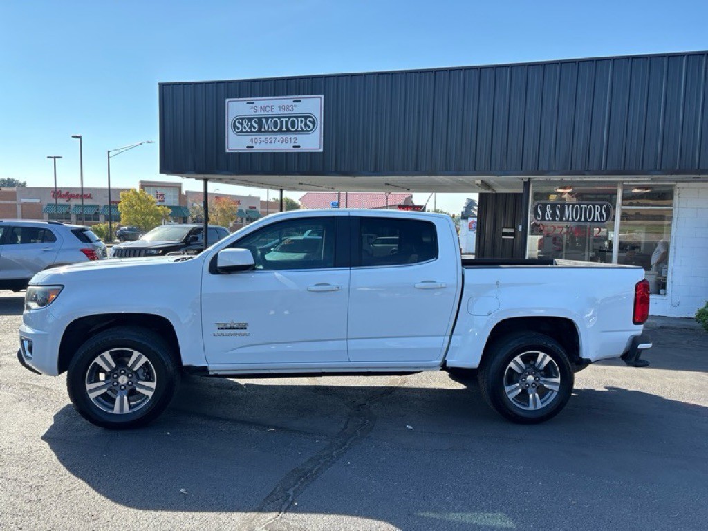 2016 Chevrolet Colorado Image 2