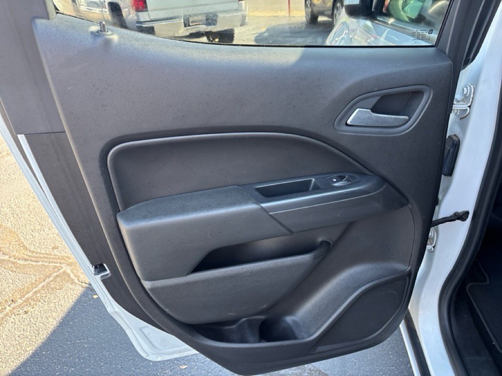 2016 Chevrolet Colorado Image 18