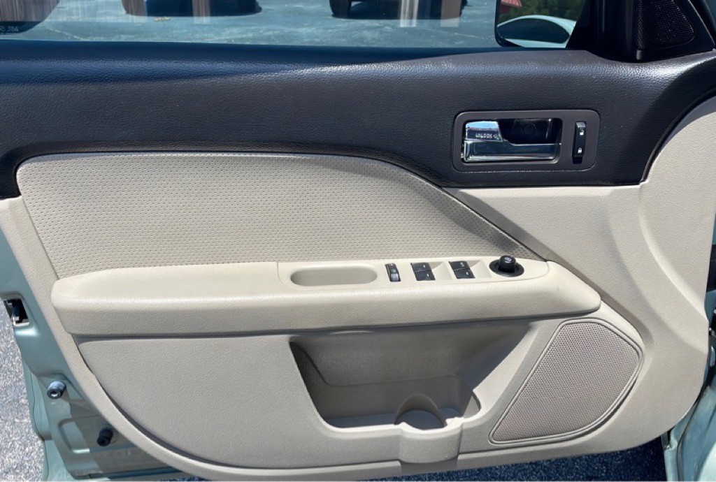 2009 Ford Fusion Image 16