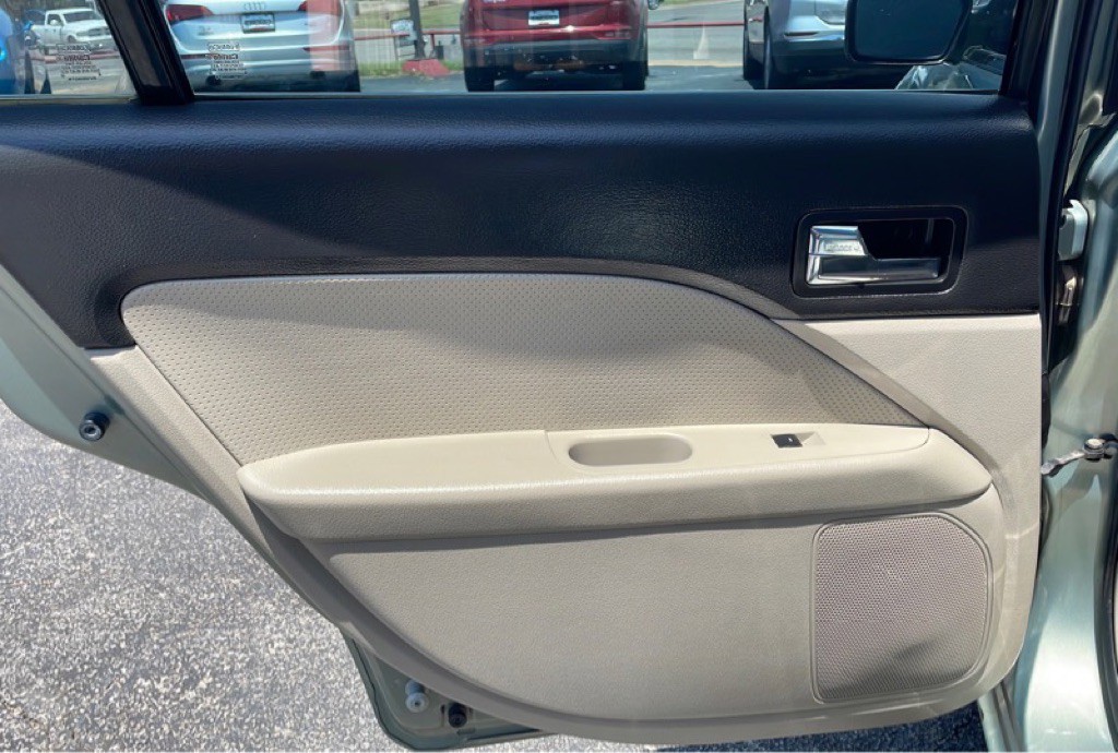 2009 Ford Fusion Image 18