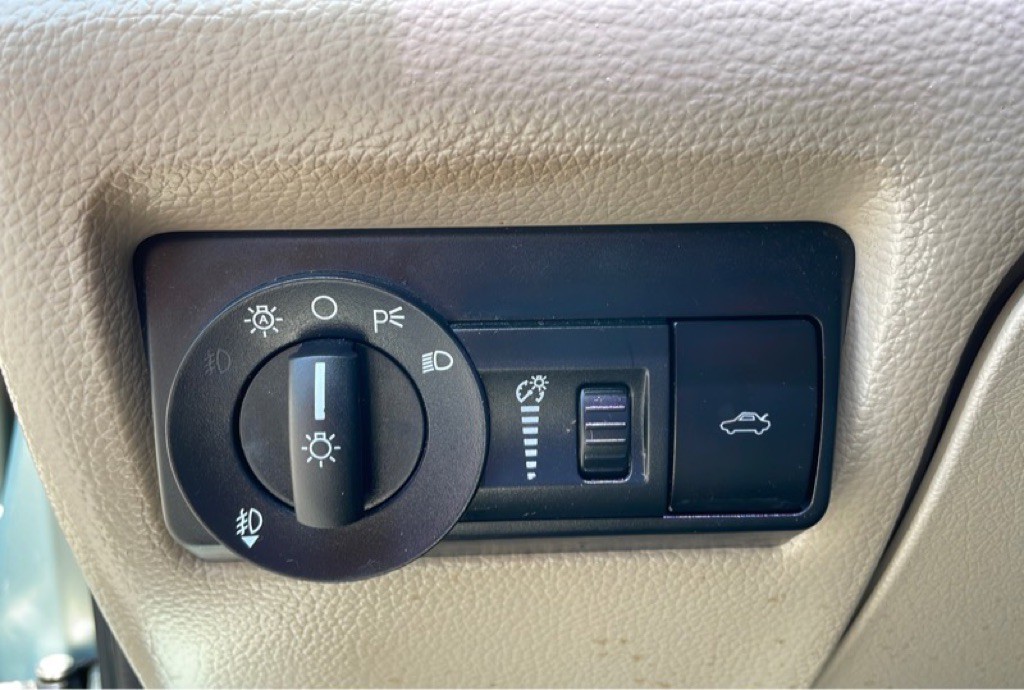 2009 Ford Fusion Image 10