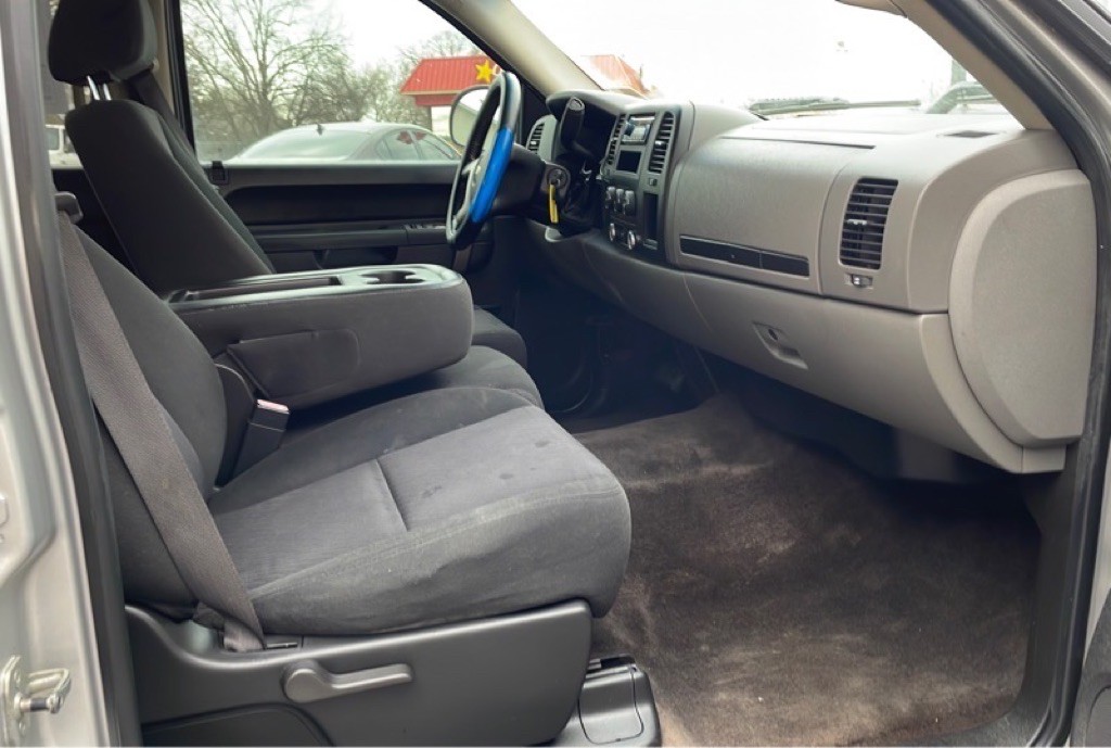 2010 Chevrolet Silverado 1500 Image 16
