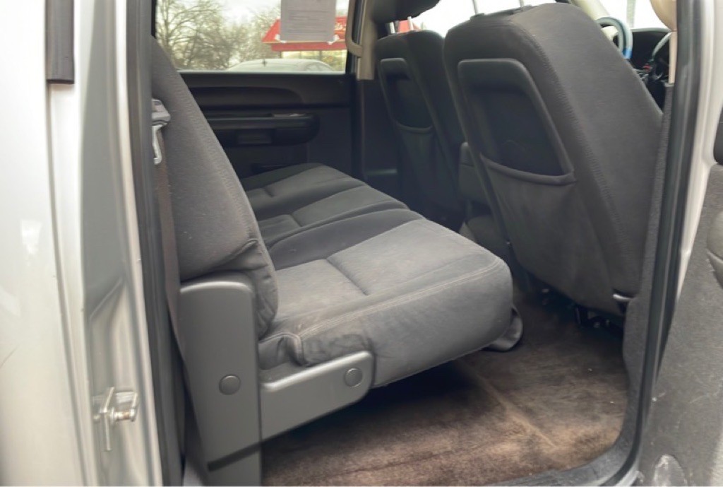 2010 Chevrolet Silverado 1500 Image 18
