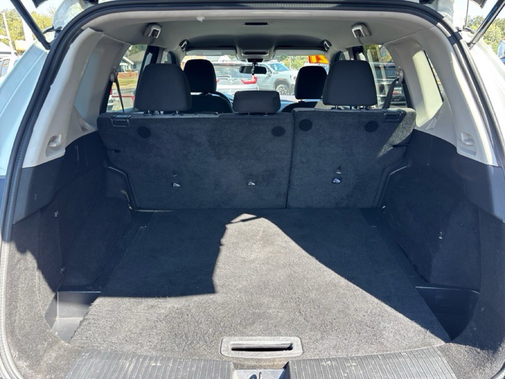 2021 Nissan Rogue Image 19