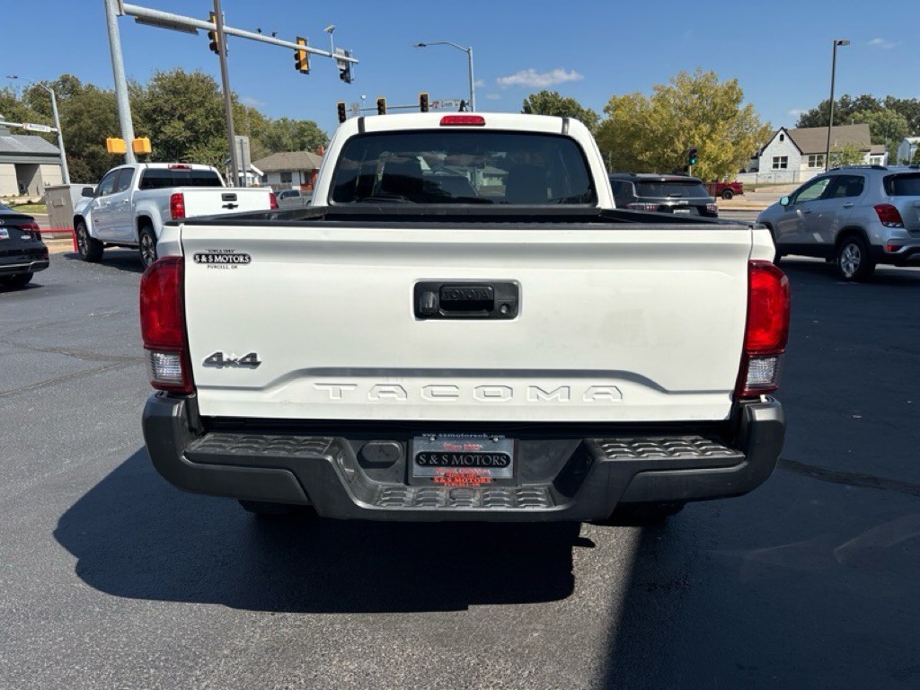 2021 Toyota Tacoma Image 4